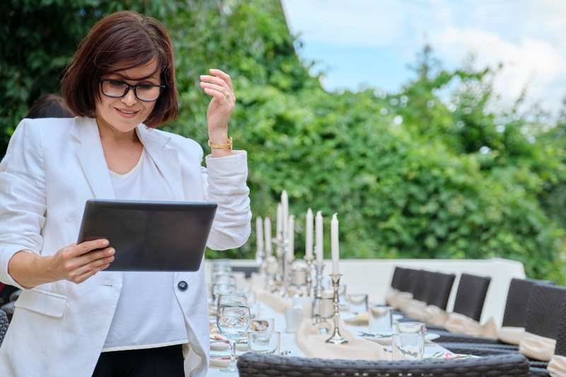Common Mistakes When Organizing Corporate Events and How to Avoid Them