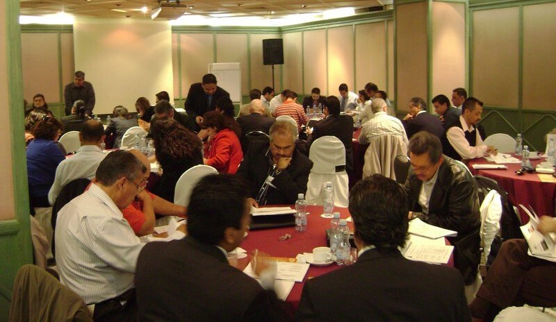 La importancia de la supervisión técnica antes de cada ponencia empresarial