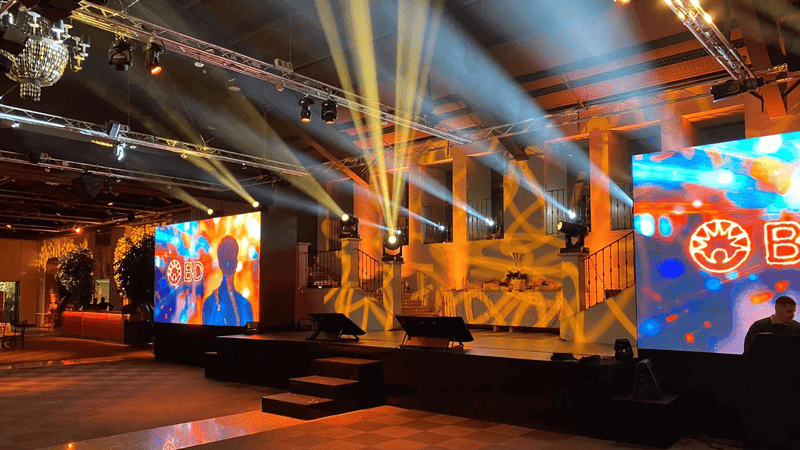 Cómo planificar eventos temáticos para potenciar la creatividad