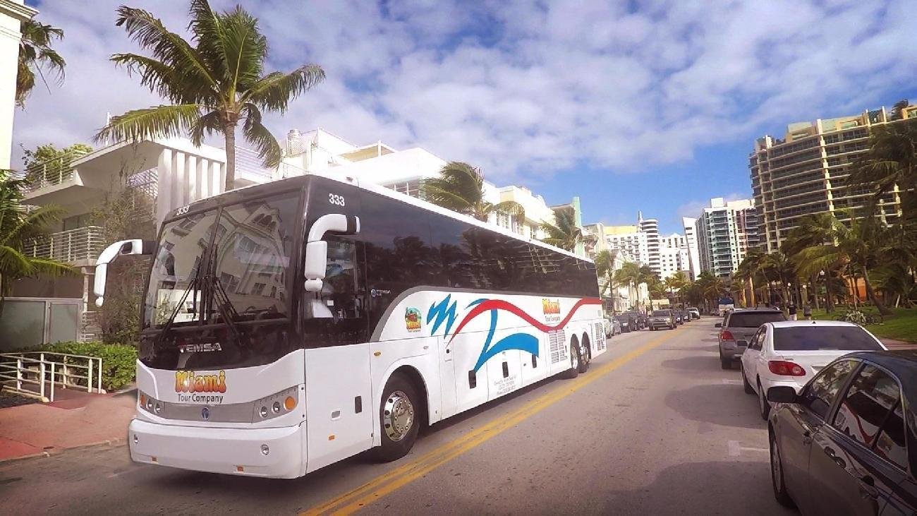How to Plan Tourist Routes for Foreign Attendees in Florida