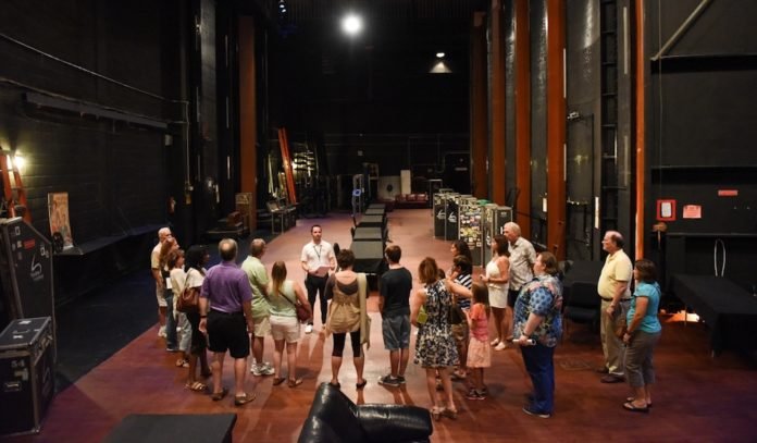 How to Create Effective Backstage Management for Speakers in Houston