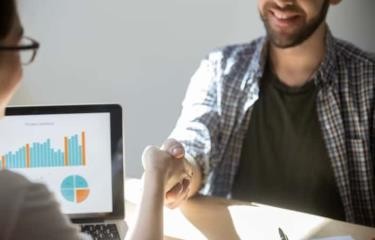 Estrategias de persuasión para convencer a directivos de asistir