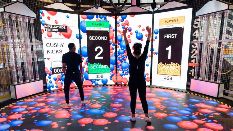 El rol de la cartelería digital en la experiencia del asistente a eventos corporativos