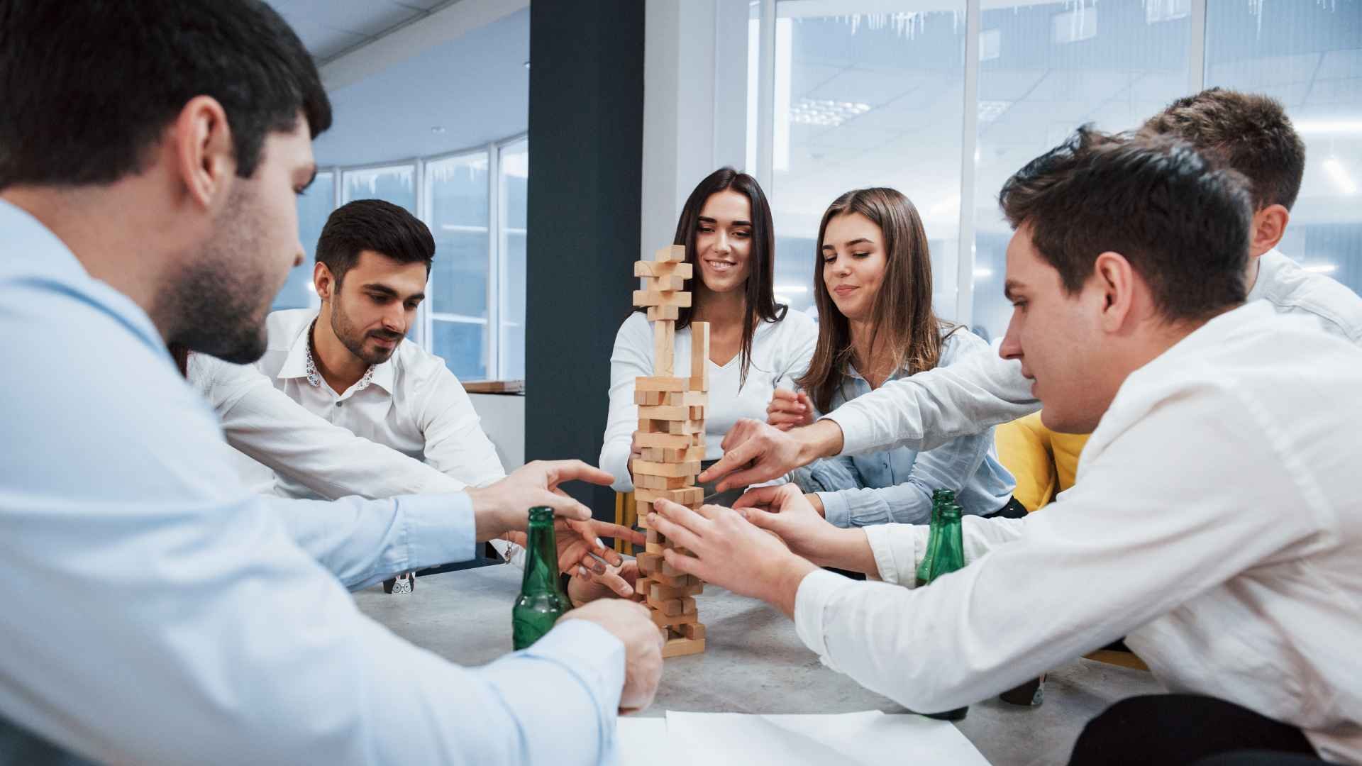 Team Building Activities for Executives: Strengthening Leadership Through Connection