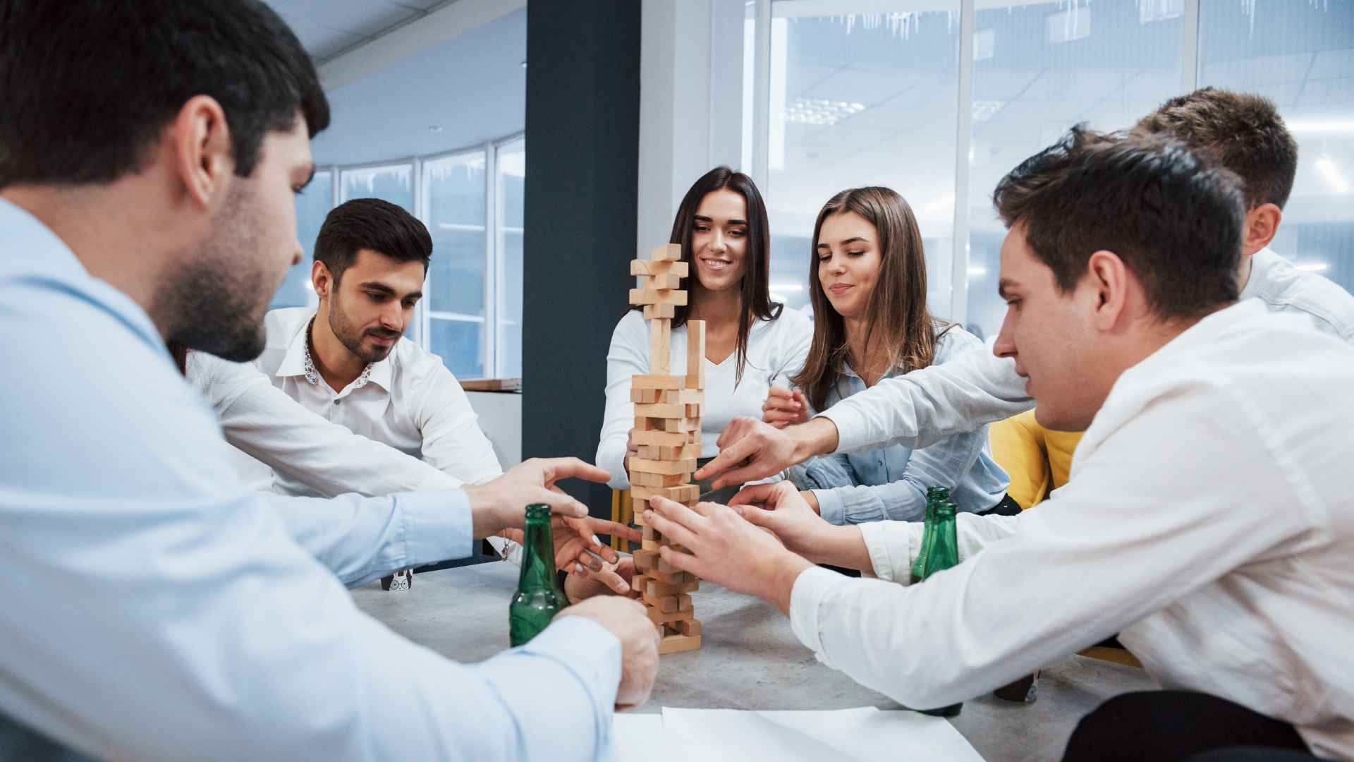 Team Building Activities for Executives: Strengthening Leadership Through Connection
